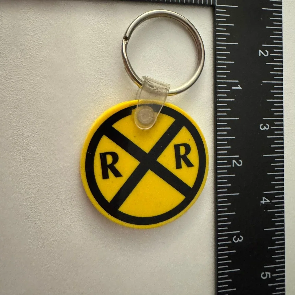 Operation Lifesaver Keychain Railroad Crossing‎ Yellow Safety